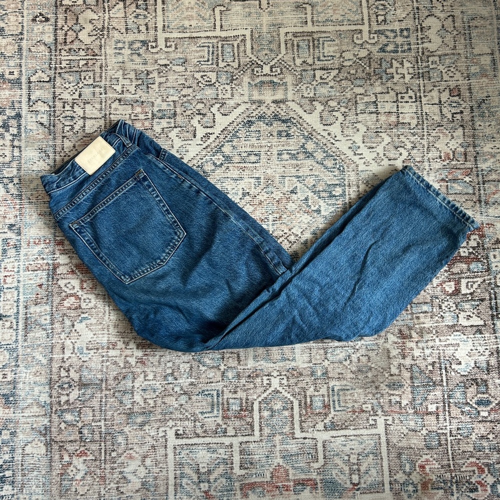 Evelane 90’s Cheeky Jean Cropped
